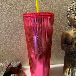 🩷💛🩷 Starbucks Pleated Magenta Pink Venti Tumbler 24 fl oz. 🩷💛🩷